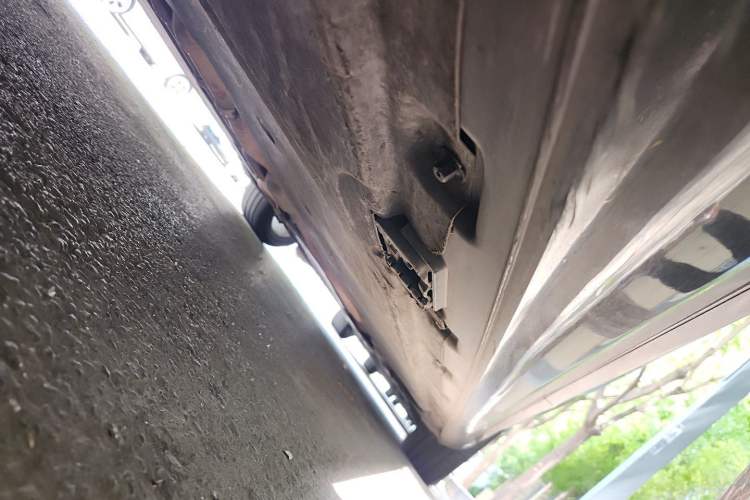 Used Mercedes-Benz S-Class  Chassis Rear Right