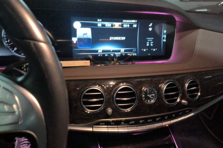 Used Mercedes-Benz S-Class 2014 S 320 L Business Model Audio And AC Panel
