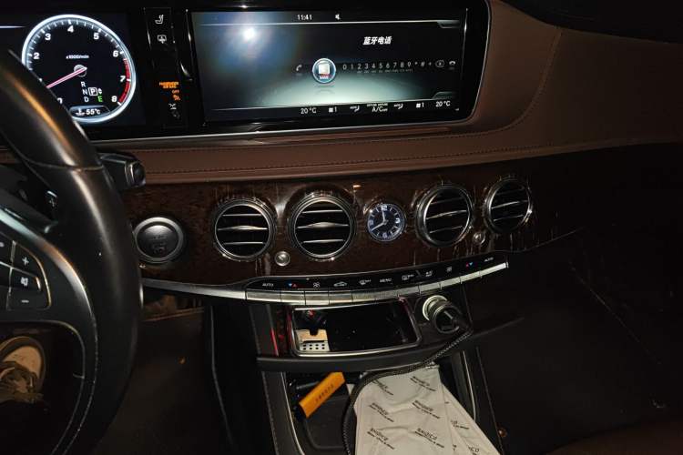 Used Mercedes-Benz S-Class 2014 S 320 L Business Model Audio And AC Panel