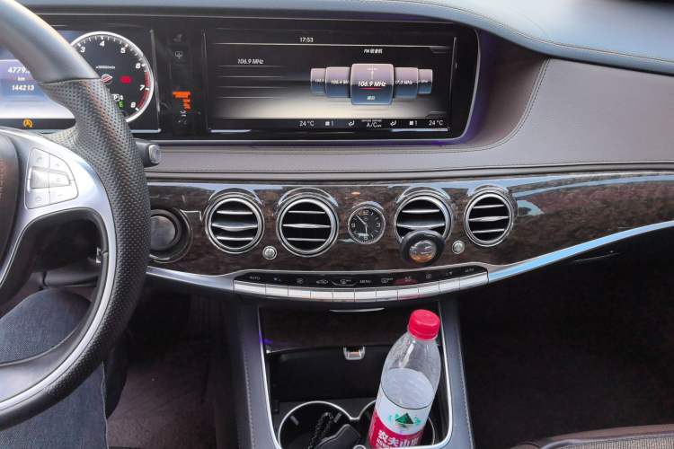 Used Mercedes-Benz S-Class 2014 S 320 L Business Model Audio And AC Panel