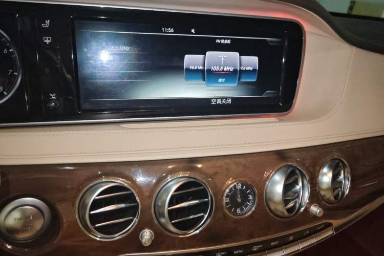 Used Mercedes-Benz S-Class 2014 S 400 L Prestige Edition Audio And AC Panel