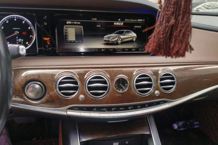 Used Mercedes-Benz S-Class 2014 S 320 L Business Model Audio And AC Panel
