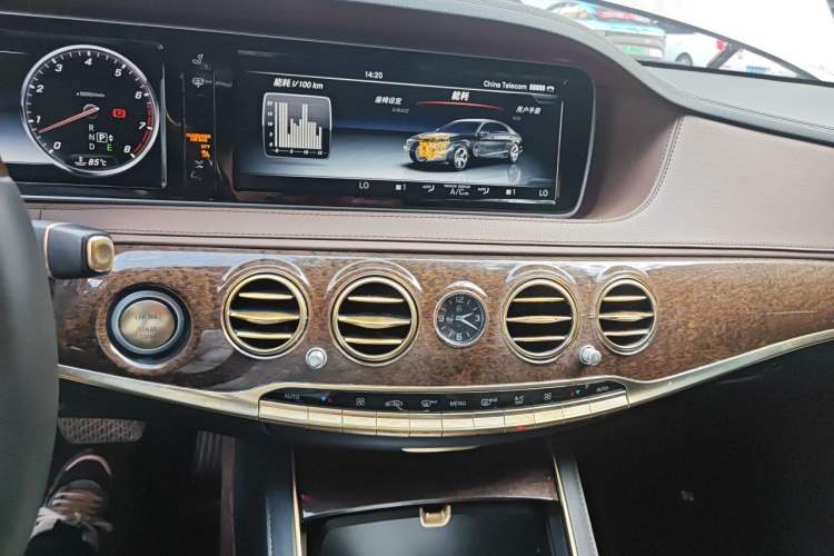 Used Mercedes-Benz S-Class 2014 S 320 L Business Model Audio And AC Panel