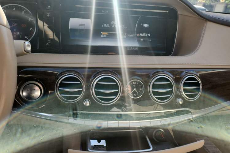 Used Mercedes-Benz S-Class 2014 S 320 L Business Model Audio And AC Panel