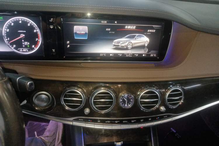 Used Mercedes-Benz S-Class 2014 S 320 L Luxury Model Audio And AC Panel