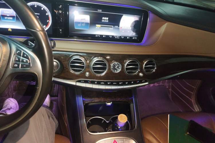 Used Mercedes-Benz S-Class 2014 S 320 L Business Model Audio And AC Panel