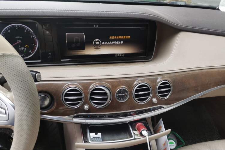 Used Mercedes-Benz S-Class 2014 S 400 L Prestige Edition Audio And AC Panel