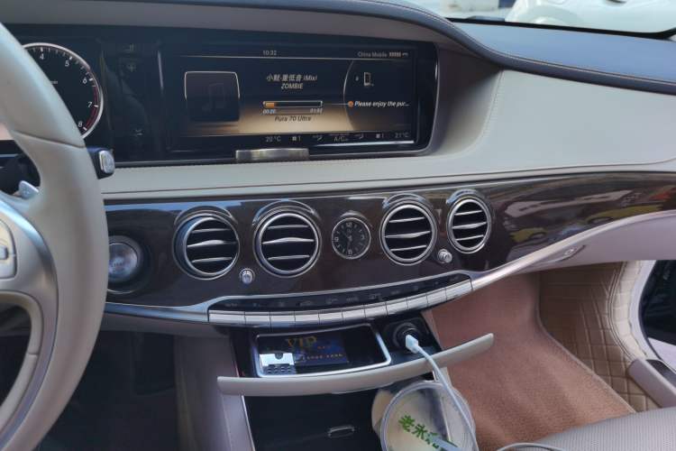 Used Mercedes-Benz S-Class 2014 S 400 L Prestige Edition Audio And AC Panel