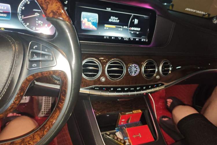Used Mercedes-Benz S-Class 2014 S 320 L Business Model Audio And AC Panel