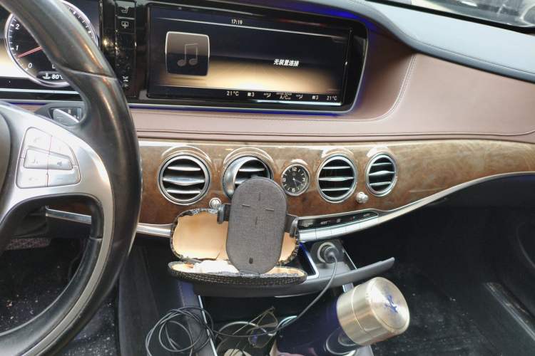Used Mercedes-Benz S-Class 2014 S 400 L Prestige Edition Audio And AC Panel