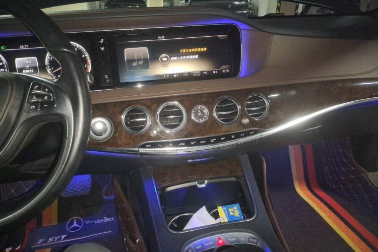 Used Mercedes-Benz S-Class 2014 S 400 L Prestige Edition Audio And AC Panel