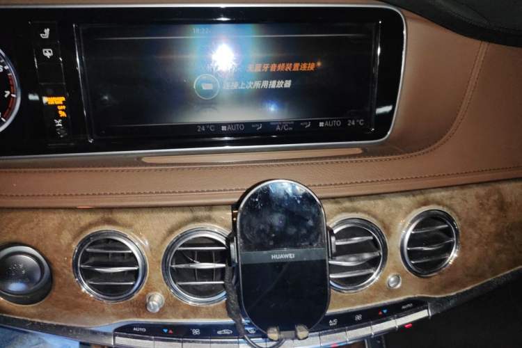 Used Mercedes-Benz S-Class 2014 S 320 L Luxury Model Audio And AC Panel