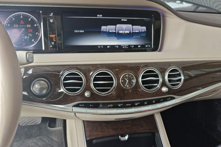 Used Mercedes-Benz S-Class 2014 S 320 L Business Model Audio And AC Panel