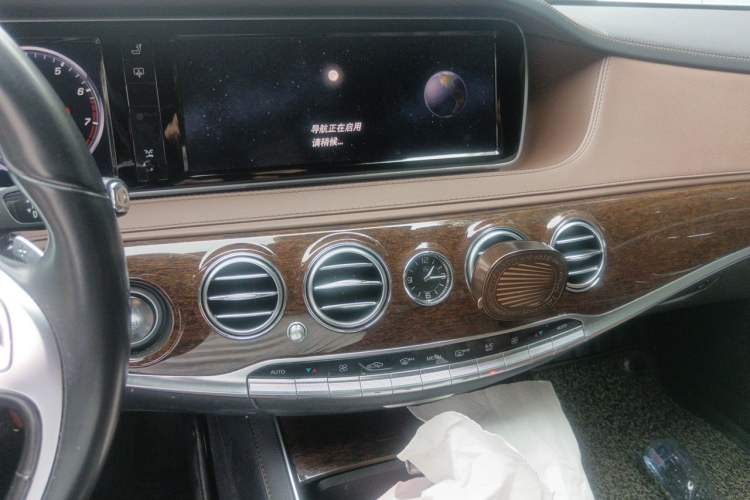 Used Mercedes-Benz S-Class 2014 S 320 L Business Model Audio And AC Panel