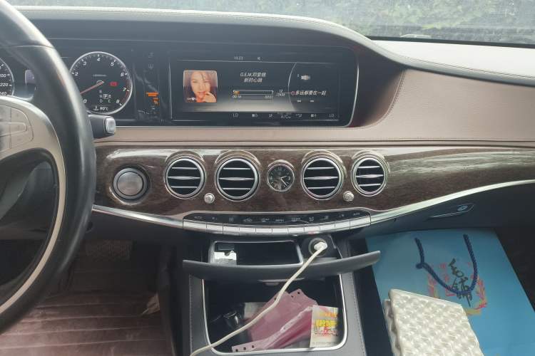Used Mercedes-Benz S-Class 2014 S 320 L Business Model Audio And AC Panel