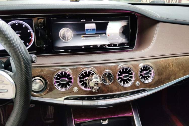 Used Mercedes-Benz S-Class 2014 S 320 L Luxury Model Audio And AC Panel