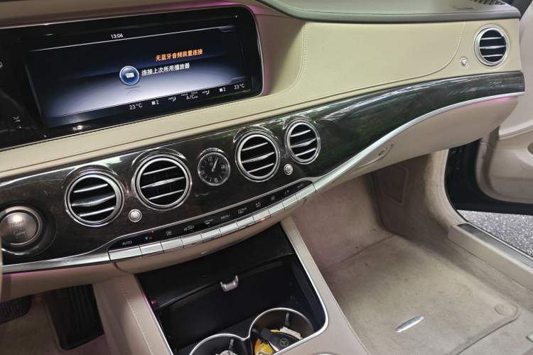 Used Mercedes-Benz S-Class 2014 S 320 L Luxury Model Audio And AC Panel