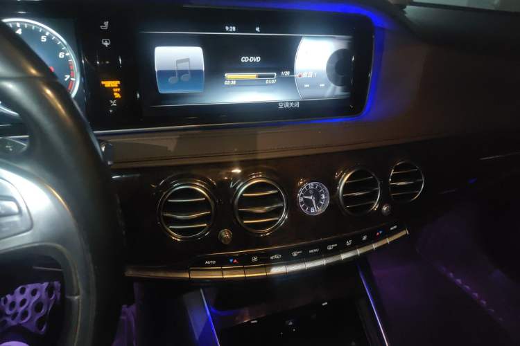 Used Mercedes-Benz S-Class 2014 S 320 L Business Model Audio And AC Panel