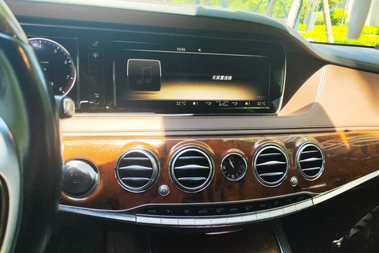 Used Mercedes-Benz S-Class 2014 S 500 L 4MATIC Audio And AC Panel