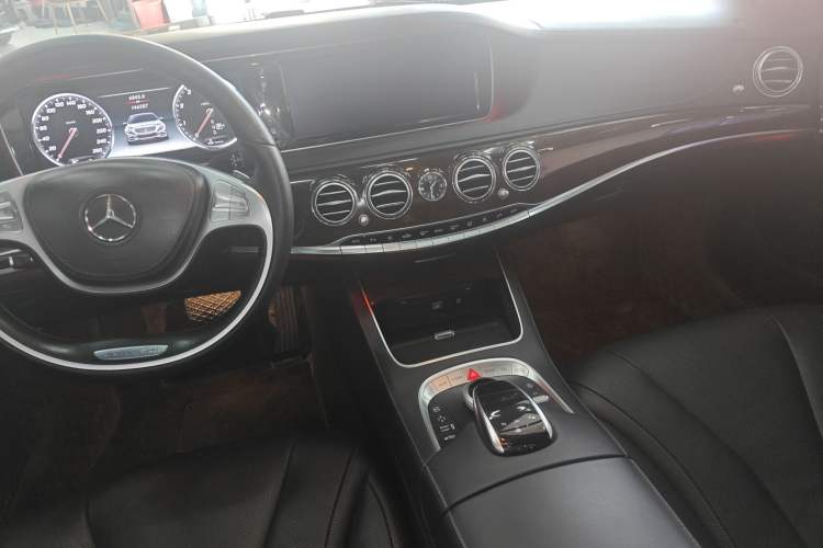 Used Mercedes-Benz S-Class 2014 S 320 L Business Model Audio And AC Panel