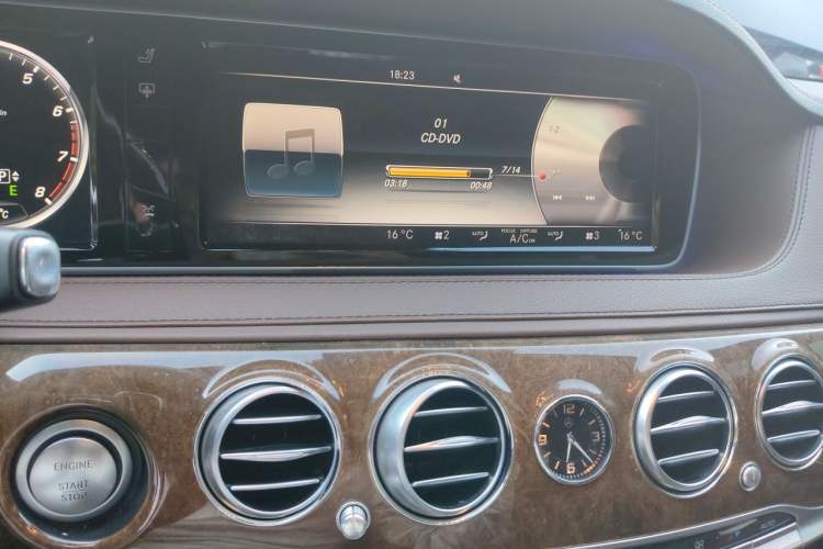 Used Mercedes-Benz S-Class 2014 S 500 L Audio And AC Panel