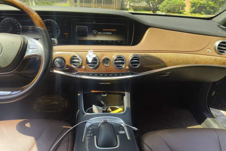 Used Mercedes-Benz S-Class 2014 S 400 L HYBRID Audio And AC Panel