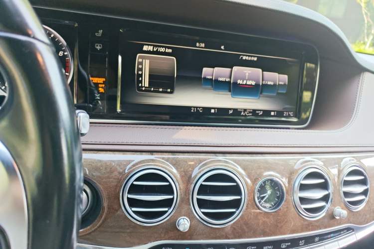 Used Mercedes-Benz S-Class 2014 S 320 L Luxury Model Audio And AC Panel