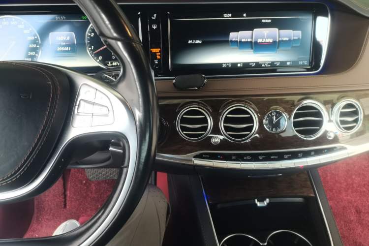 Used Mercedes-Benz S-Class 2014 S 320 L Business Model Audio And AC Panel