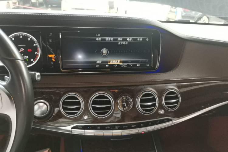 Used Mercedes-Benz S-Class 2014 S 320 L Business Model Audio And AC Panel