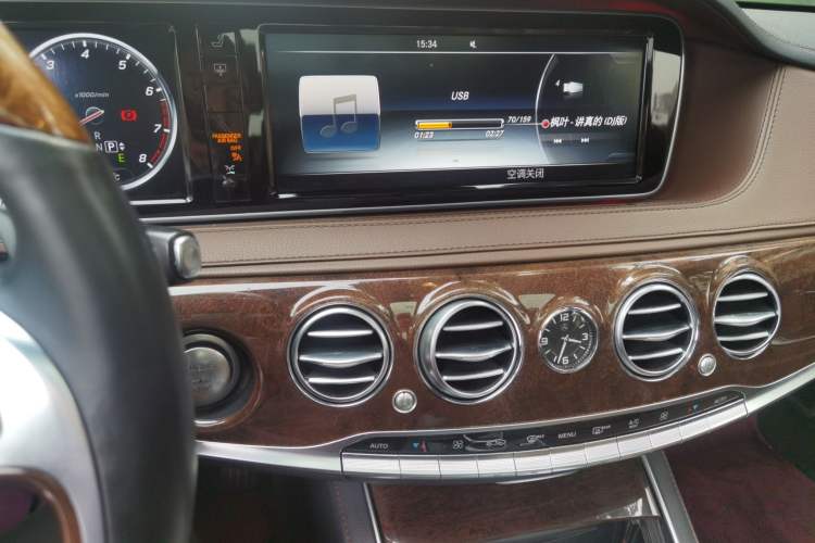 Used Mercedes-Benz S-Class 2014 S 320 L Business Model Audio And AC Panel