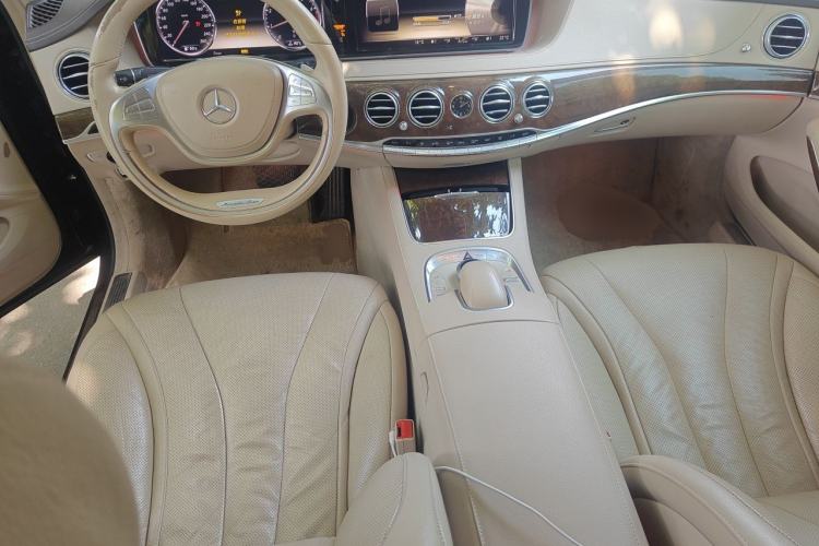 Used Mercedes-Benz S-Class 2014 S 400 L Prestige Edition Center Console