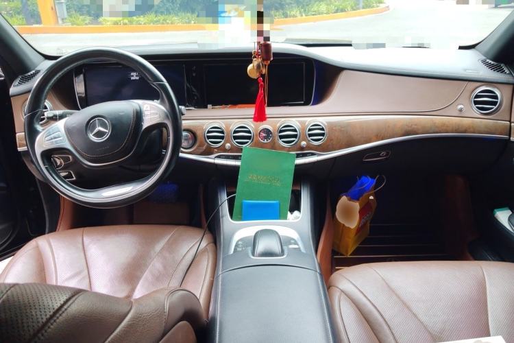 Used Mercedes-Benz S-Class 2014 S 400 L Prestige Edition Center Console