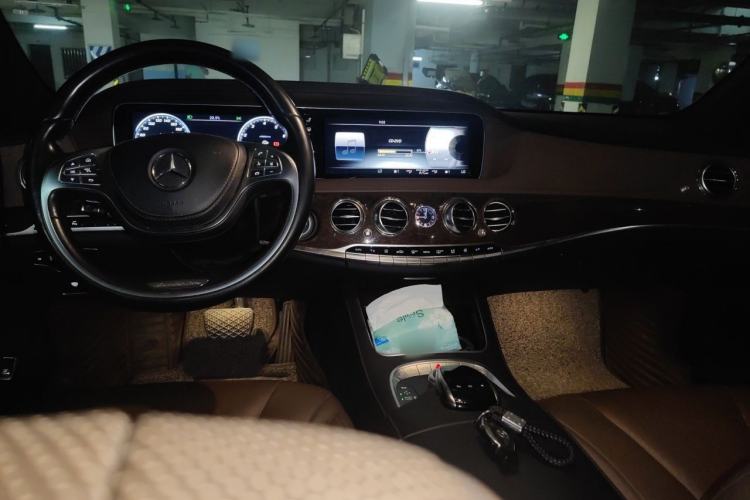 Used Mercedes-Benz S-Class 2014 S 320 L Business Model Center Console