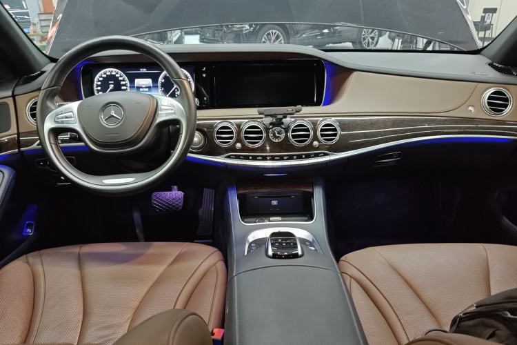 Used Mercedes-Benz S-Class 2014 S 320 L Business Model Center Console