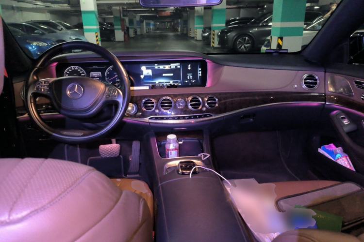 Used Mercedes-Benz S-Class 2014 S 320 L Business Model Center Console