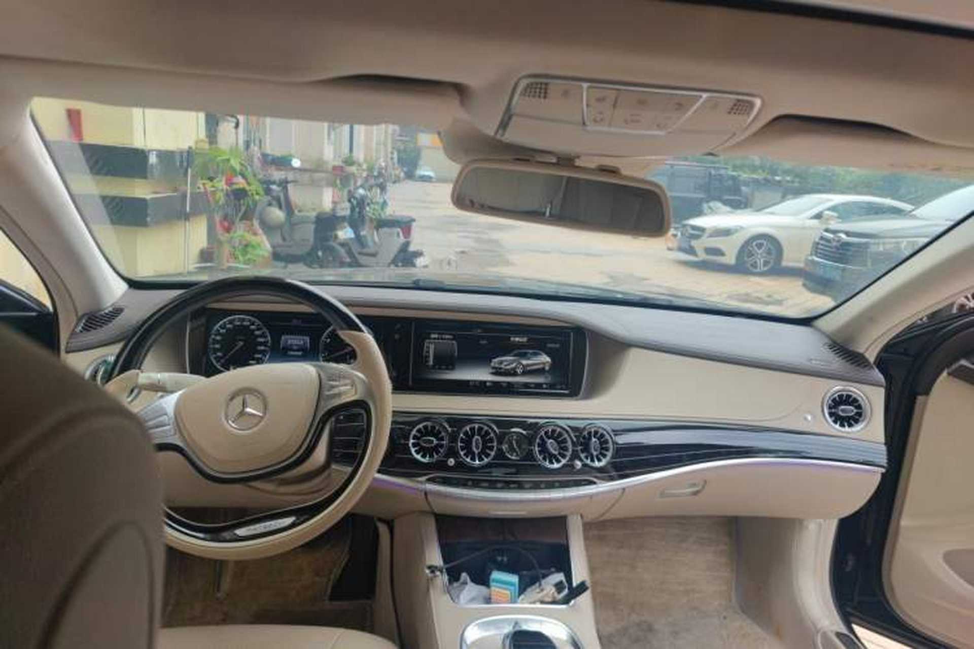 Used Mercedes-Benz S-Class 2014 S 320 L Business Model Center Console