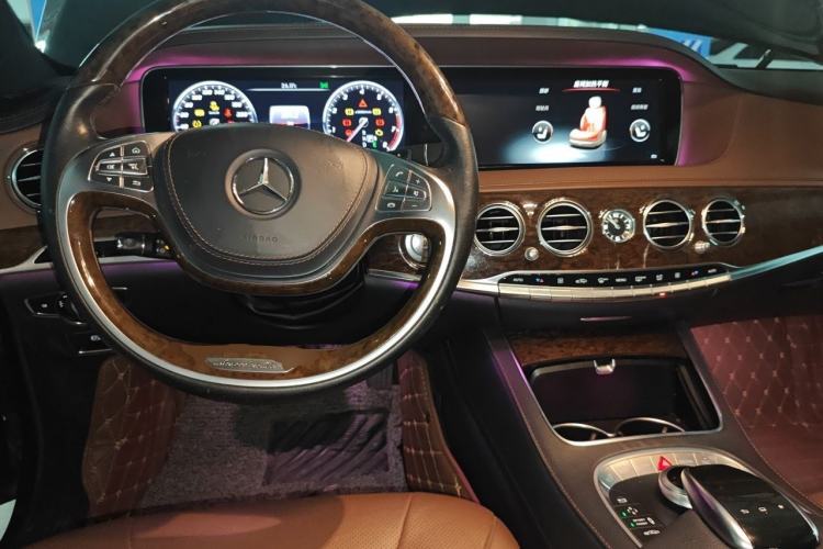 Used Mercedes-Benz S-Class 2014 S 320 L Business Model Center Console