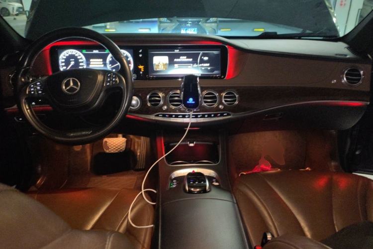 Used Mercedes-Benz S-Class 2014 S 320 L Business Model Center Console