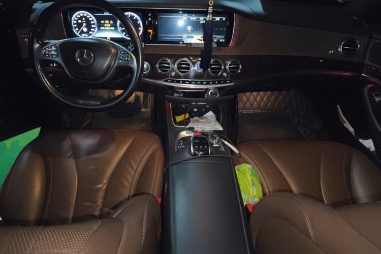 Used Mercedes-Benz S-Class 2014 S 320 L Business Model Center Console