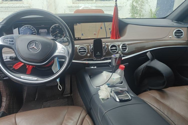Used Mercedes-Benz S-Class 2014 S 320 L Business Model Center Console