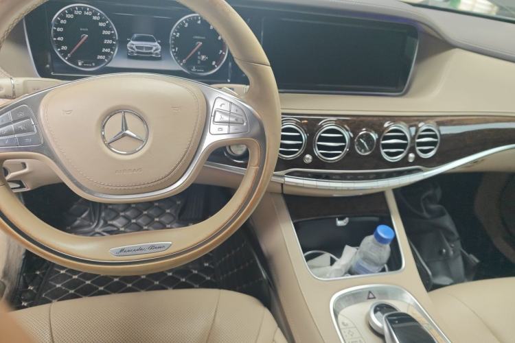 Used Mercedes-Benz S-Class 2014 S 320 L Business Model Center Console
