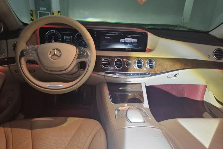 Used Mercedes-Benz S-Class 2014 S 400 L Prestige Edition Center Console
