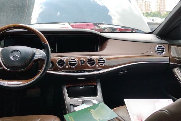 Used Mercedes-Benz S-Class 2014 S 500 L Center Console