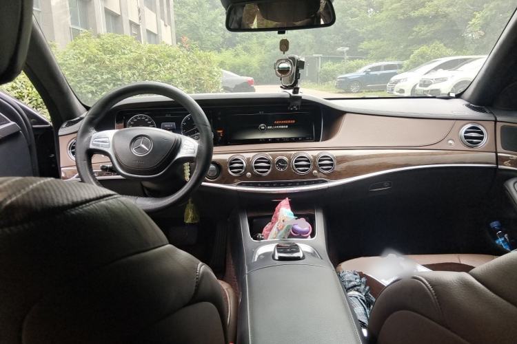 Used Mercedes-Benz S-Class 2014 S 320 L Business Model Center Console