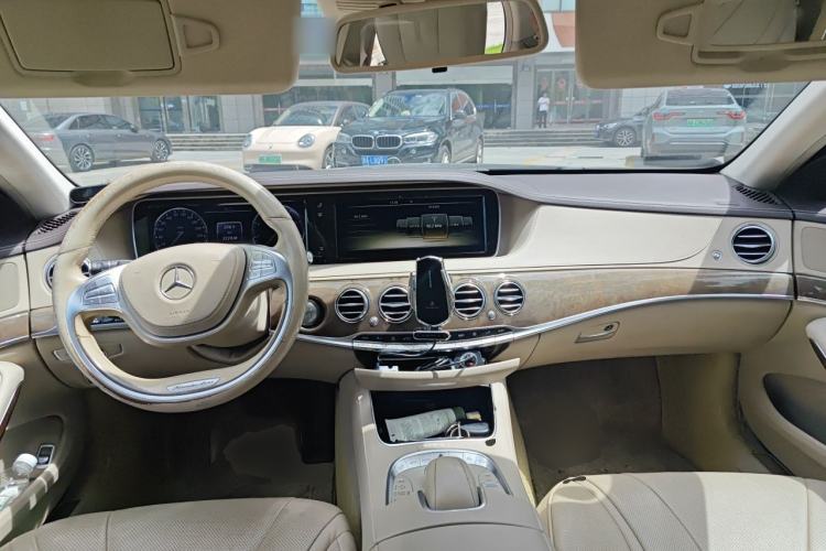 Used Mercedes-Benz S-Class 2014 S 400 L Prestige Edition Center Console