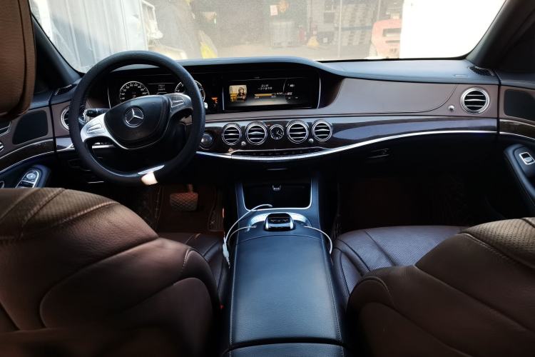 Used Mercedes-Benz S-Class 2014 S 320 L Business Model Center Console