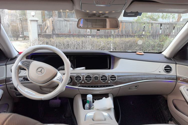 Used Mercedes-Benz S-Class 2014 S 400 L Prestige Edition Center Console