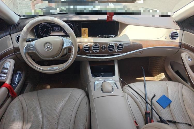 Used Mercedes-Benz S-Class 2014 S 400 L Prestige Edition Center Console