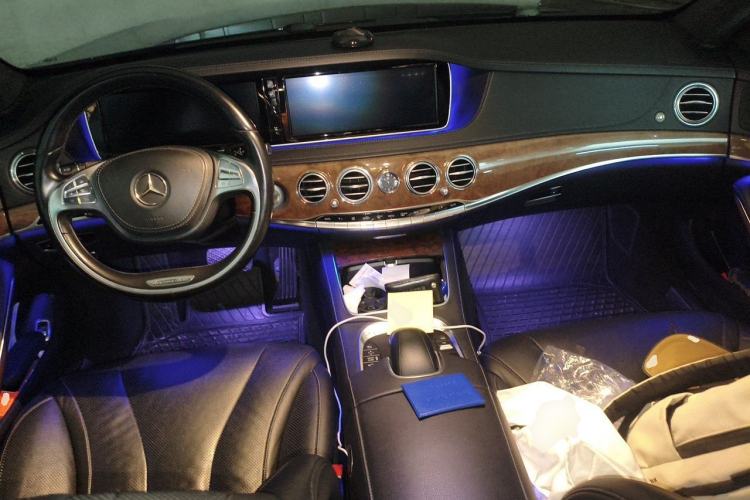 Used Mercedes-Benz S-Class 2014 S 400 L Prestige Edition Center Console