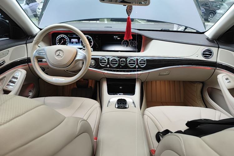 Used Mercedes-Benz S-Class 2014 S 320 L Business Model Center Console
